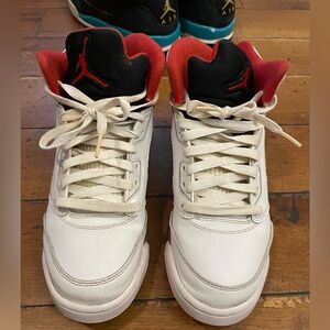 Air Jordan Retro 5 Fire Red